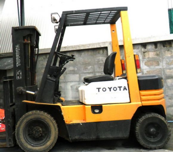 ขายรถยกฟอร์คลิฟท์TOYOTAรุ่น5FD20เสาทรูฟรี4เมตรรับประกัน3เืดือนขายแล้วจ้าาาาาาาาา ขายรถยกฟอร์คลิฟท์TOYOTAรุ่น5FD20เสาทรูฟรี4เมตรรับประกัน3เืดือนขายแล้วจ้าาาาาาาาา