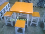 โต๊ะไม้ 70x70x75 พร้อมเก้าอี้ไม้โล้น 4 ตัว ไม้จามจุรี