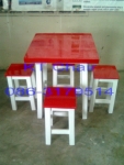 โต๊ะไม้ 70x70x75 พร้อมเก้าอี้ไม้โล้น 4 ตัว ไม้จามจุรี
