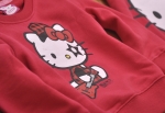 เสื้อยืดแขนยาวสีแดง