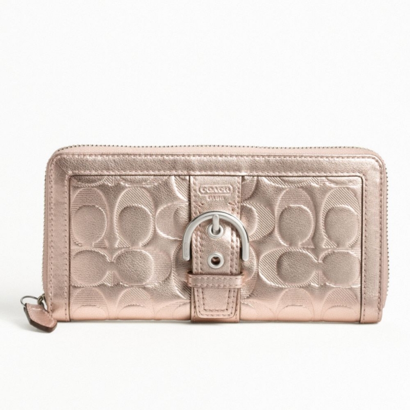 Coach SOHO TEXTURED EMBOSSED LEATHER BUCKLE ZIP AROUND Coach SOHO TEXTURED EMBOSSED LEATHER BUCKLE ZIP AROUND