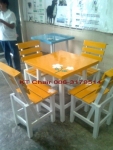 ชุดโต๊ะไม้ 70x70x75 + เก้าอี้ไม้พนักพิงเอน 4 ตัว ไม้จามจุรี