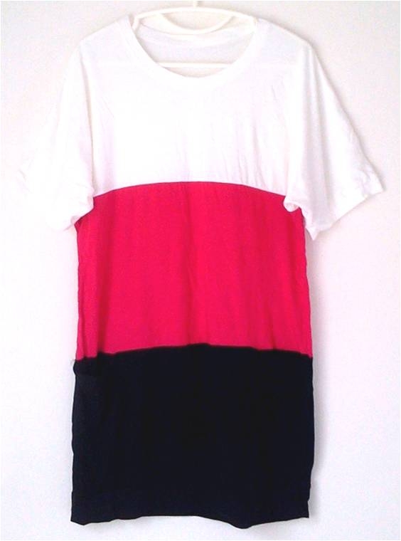 เสื้อผ้าแฟชั่นตัวยาว ผ้ายืด ลายสามสี ขาว ชมพูดำ
