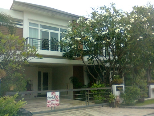 ขายบ้านเดี่ยว 2 ชั้น 99 ตร.ว ม.Heritage  หนองมน จ.ชลบุรี