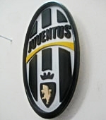 ตราสโมสรฟุตบอล ทีมยูเวนตุส ( Juventus )