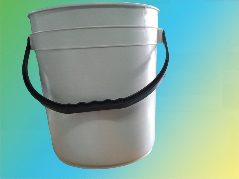 ถังใหม่ BL ขนาด 18 ลิตร HDPE สีขาวB  หูพลาสติก พร้อมฝา 2 ห่วงดึง