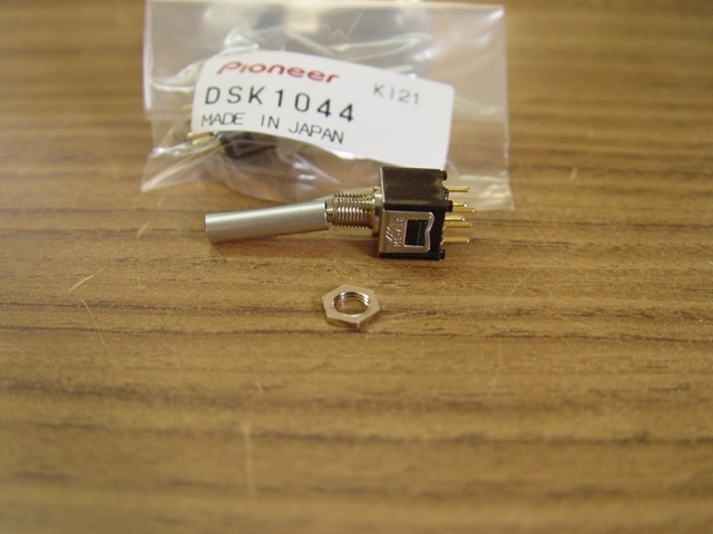 DSK1044
