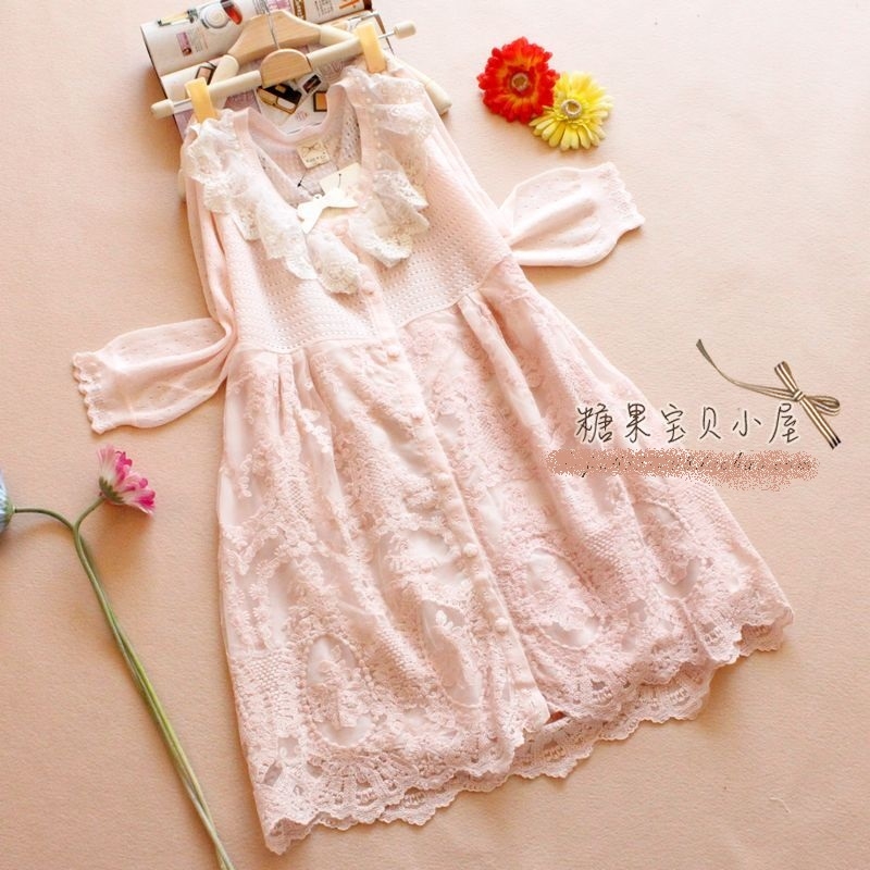 พร้อมส่ง เสื้อ Knit & Co ปกลูกไม้ประดับมุก ล่างลูกไม้รี พร้อมส่ง เสื้อ Knit & Co ปกลูกไม้ประดับมุก ล่างลูกไม้รี