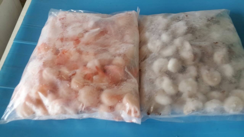 กุ้งต้ม/กุ้งดิบแกะเปลือกไว้หาง