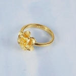 แหวนทอง 18k gold filled หัวแหวนดีไซน์ดอกไม้สวยหรู ไซส์ 6US ของจริงน่ารักมากค่ะ