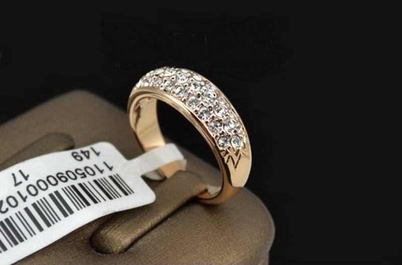 แหวนทองอิตาลี 18k สี champagne gold ประดับเพชร CZ สังเคราะห์เปล่งประกาย มีหลายไซส์ให้เลือกค่ะ