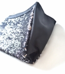 กระเป๋าถือ Clutch Evening Bag แบรนด์ Victoria's Secret ราคาพิเศษ สินค้านำเข้าดีไซน์เก๋