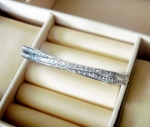 กำไลข้อมือทองคำขาว 18k white gold plated ประดับเพชรดีไซน์อินฟินิตี้ดกรด AAA สวยมากค่ะ