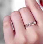 แหวนทองอิตาลี 18k ดีไซน์ตัวผีเสื้อรอบวงประดับด้วยเพชร CZ เปล่งประกาย น่ารักมากค่ะ