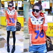 เสื้อกันหนาว สไตร์เกาหลี อบอุ่นมาก   ทรงหลวมๆ ใส่สบายๆ แต่งรูปดาว