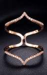 แหวนทองพิ้งโกลด์ 18k Pink Gold ประดับเพชร CZ ดีไซน์เก๋ สวยมากค่ะ