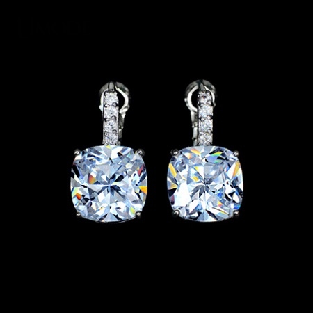 ต่างหูทองคำขาว 18K White Gold Plated ประดับเพชร CZ เกรดพรีเมี่ยมเปล่งประกาย สุดห