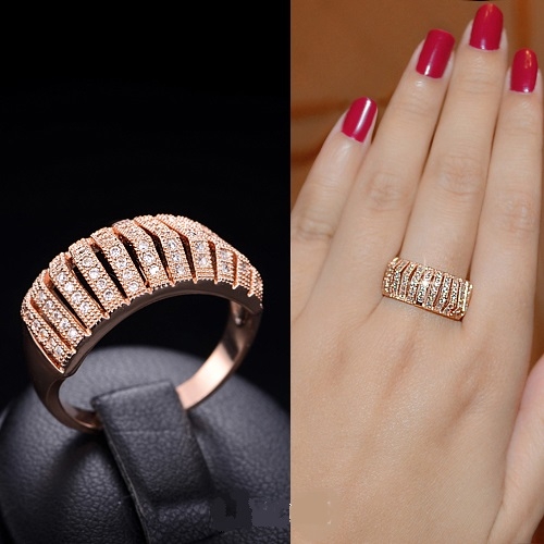 แหวนทองสีชมพู 18k Pink gold ดีไซน์ใหม่ล่าสุด สวยหรูด้วยเพชร CZ เกรดเยี่ยม คุณภาพ
