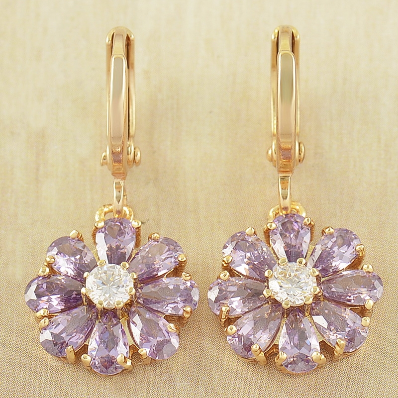 ต่างหูทองคำ 18k gold filled ประดับเพชร CZ สีขาวและสีม่วงหายาก ของจริงสวยน่ารักมา
