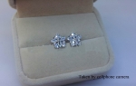 ต่างหูทองคำขาว 18K White Gold Plated ประดับเพชร CZ เกรดพรีเมี่ยมดีไซน์ดอกไม้
