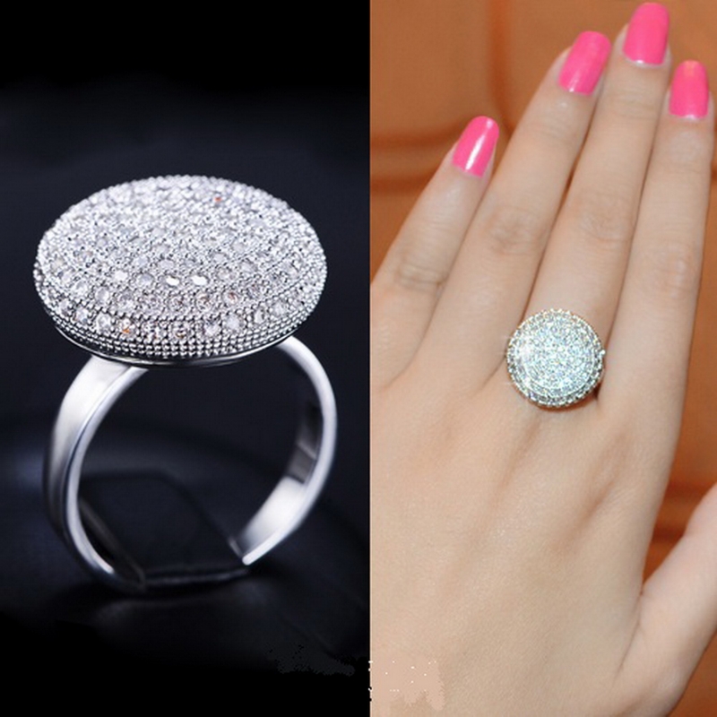 แหวนทองคำขาว 18K White Gold Plated ประดับเพชร CZ ดีไซน์เก๋ สวยมากๆ ค่ะ