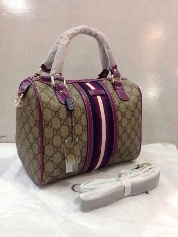 กระเป๋า Gucci ทรงหมอน ขนาด 10 นิ้วงานพรีเมี่ยม มาใหม่ สวยๆ กระเป๋า Gucci ทรงหมอน ขนาด 10 นิ้วงานพรีเมี่ยม มาใหม่ สวยๆ