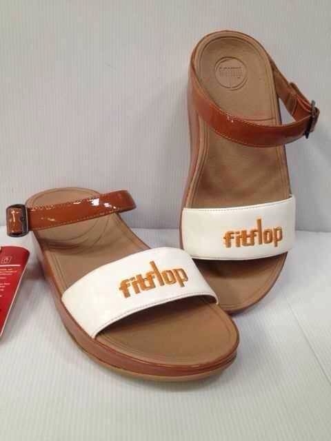 รองเท้า Fitflop งานพรีเมี่ยม พื้นนุ้ม สวยเนียบสุดๆ 36-40 รองเท้า Fitflop งานพรีเมี่ยม พื้นนุ้ม สวยเนียบสุดๆ 36-40