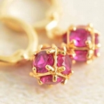 ต่างหูทอง 18k gold filled ประดับด้วยเพชร CZ สีทับทิม ดีไซน์สวย น่ารักมากๆ ค่ะ