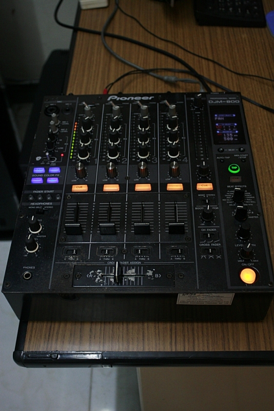 DJM-800