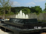 บ่อน้ำพุเกาะกลางถนน ที่ CC&C Garment ที่ แม่สอด