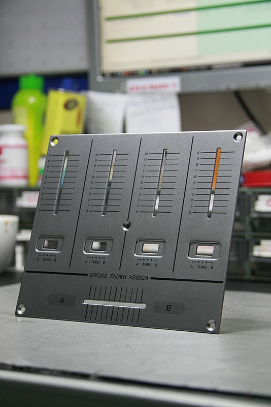 DJM-700