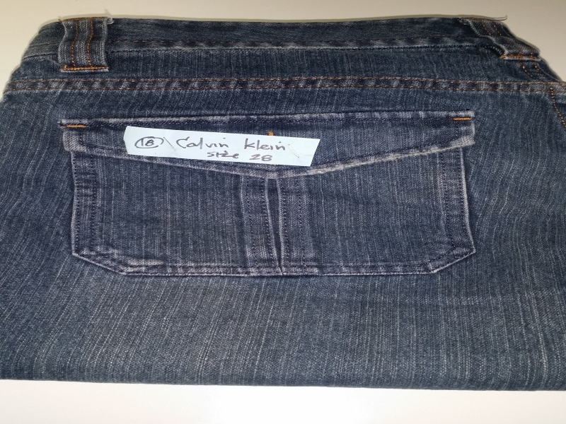CALVIN  KLEIN SIZE 28