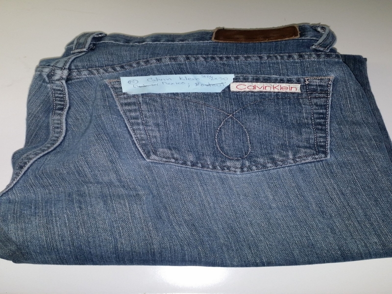 CALVIN KLEIN SIZE 2*30 