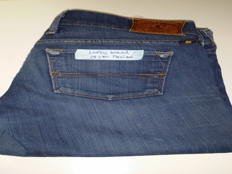 LUCKY BRAND SIZE 25*30BLUE JEANS