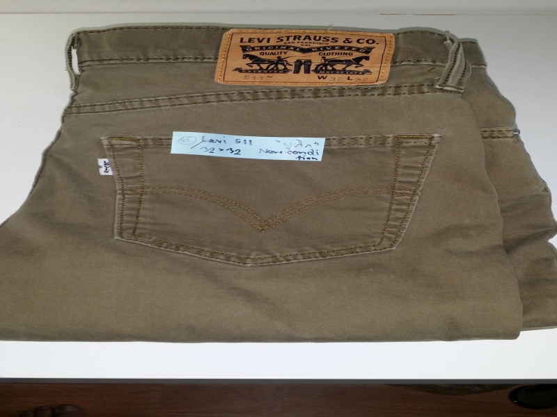 LEVI'S 511 SIZE 32*32 