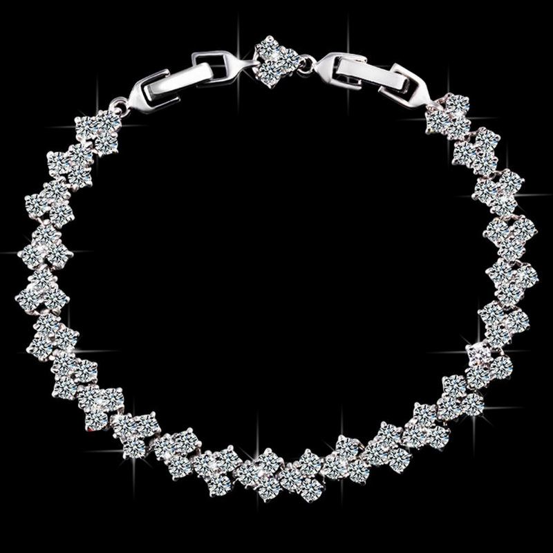 สร้อยข้อมือทองคำขาว 18k white gold filled ประดับเพชร CZ เปล่งประกายรอบชิ้น สร้อยข้อมือทองคำขาว 18k white gold filled ประดับเพชร CZ เปล่งประกายรอบชิ้น