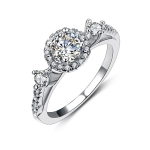 แหวนทองคำขาว 18k white gold plated ประดับเพชร CZ เม็ดหลักขนาด 075 ct. เกรดพรีเมี่ยม ดีไซน์สุดหรู