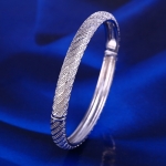 กำไลข้อมือทองคำขาว 18k white gold filled ประดับเพชร CZ ดีไซน์หรู