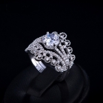 ชุดแหวน 3 วง ทองคำขาว 18k white gold ประดับเพชร CZ เกรดพรีเมี่ยม ดีไซน์มงกุฎเจ้าหญิง