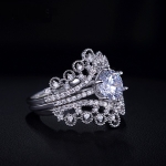 ชุดแหวน 3 วง ทองคำขาว 18k white gold ประดับเพชร CZ เกรดพรีเมี่ยม ดีไซน์มงกุฎเจ้าหญิง