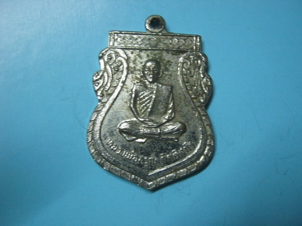 หลวงพ่ออรุณวัดด่านทับตะโกกาไหล่เงิน