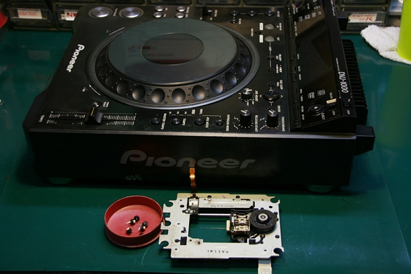 DVJ-1000