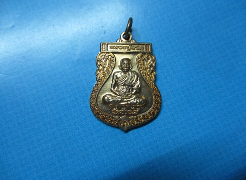 หลวงพ่อทวด-หลวงพ่ออารีย์วัดศรีสว่างประจันตเขตรุ่น1ปี52