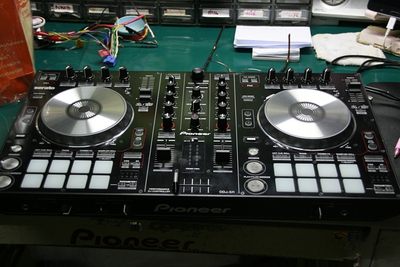 DDJ-SR