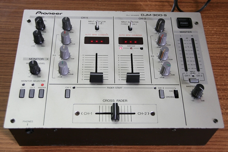 DJM-300