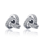 ต่างหูทองคำขาว 18k white gold plated ประดับเพชร CZ ดีไซน์เก๋ สวยน่ารักมากค่ะ