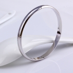 กำไลข้อมือทองคำขาว 18k gold filled แบบเรียบ สวยหรู