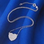 สร้อยคอทองคำขาว 18k white gold filled พร้อมจี้หัวใจในตัวประดับด้วยเพชร CZ ดีไซน์เก๋ น่ารักมากค่ะ