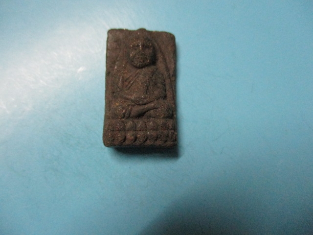 ผงสี่เหลี่ยมเนื้อว่านปู่ทวดผสมแร่