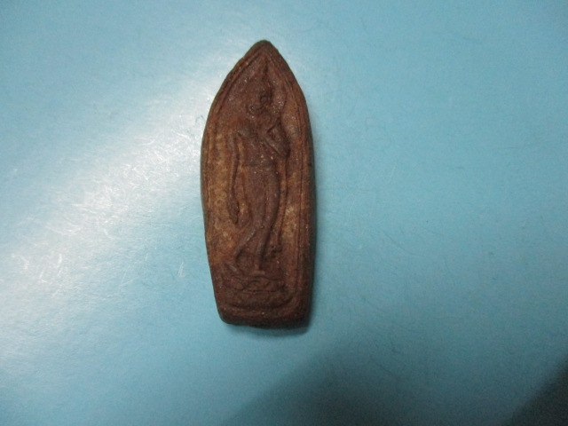 ผงพระลีลาหลังโรยแร่ฝังพลอย